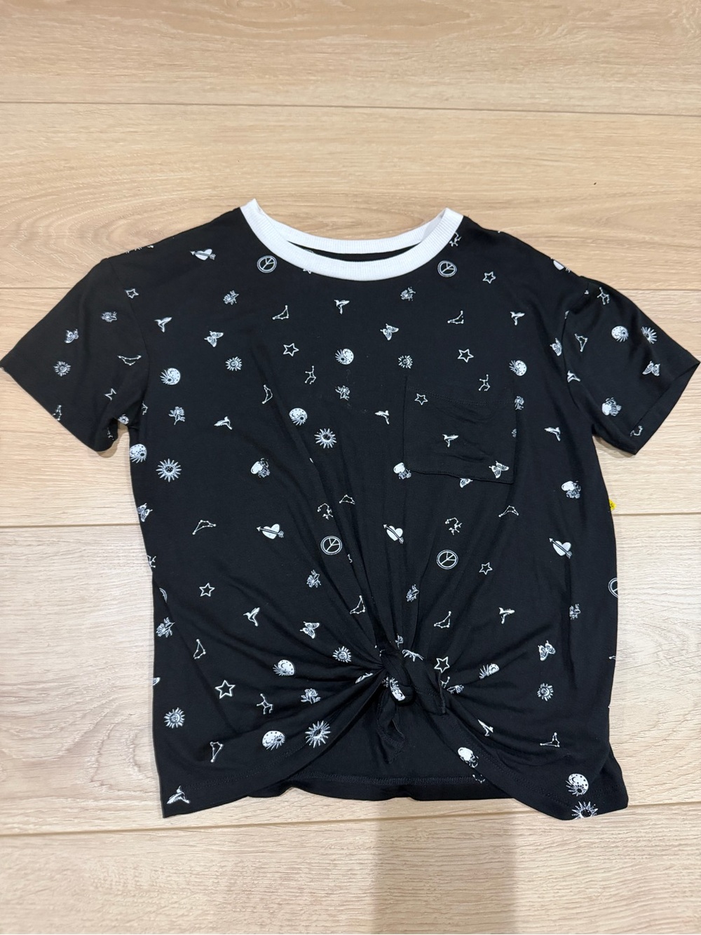 No Boundaries Black Galaxy Knot-Front Tee